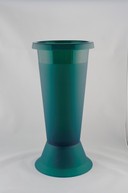 Vaza mare din plastic de culoare verde